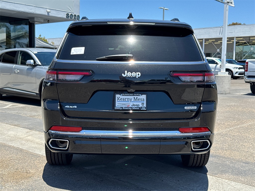 2025 Jeep Grand Cherokee Overland photo 7