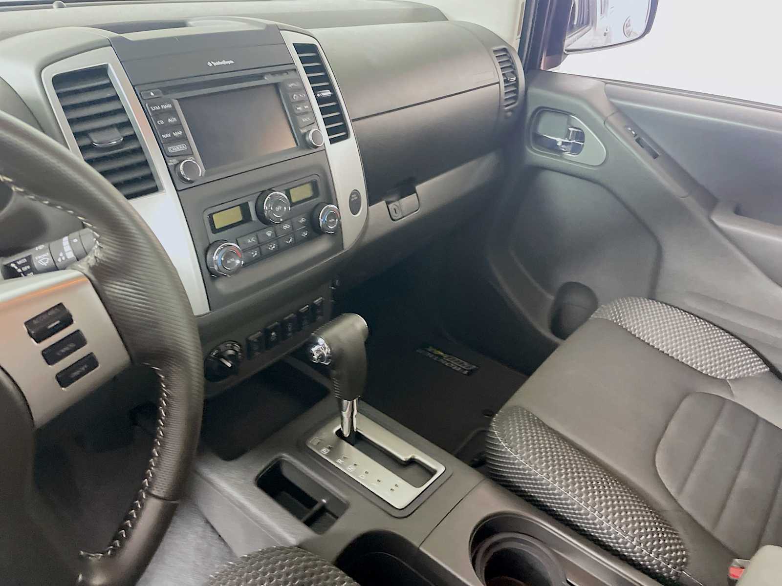 2019 Nissan Frontier PRO-4X photo 19