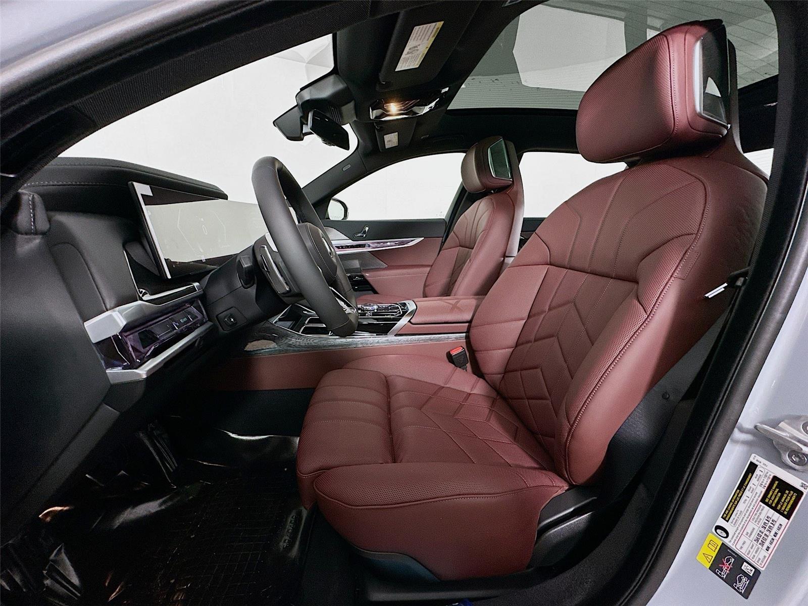 2026 Bmw 750e photo 20
