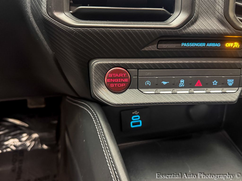 2025 FORD MUSTANG - Image 15