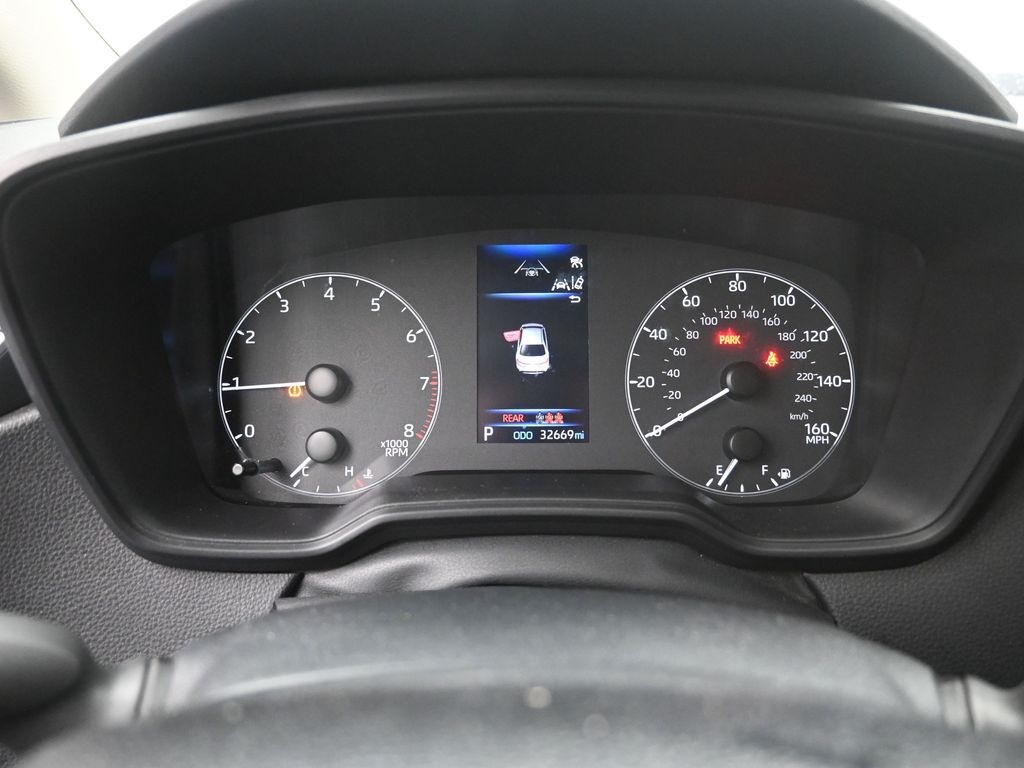 2024 Toyota Corolla LE photo 3