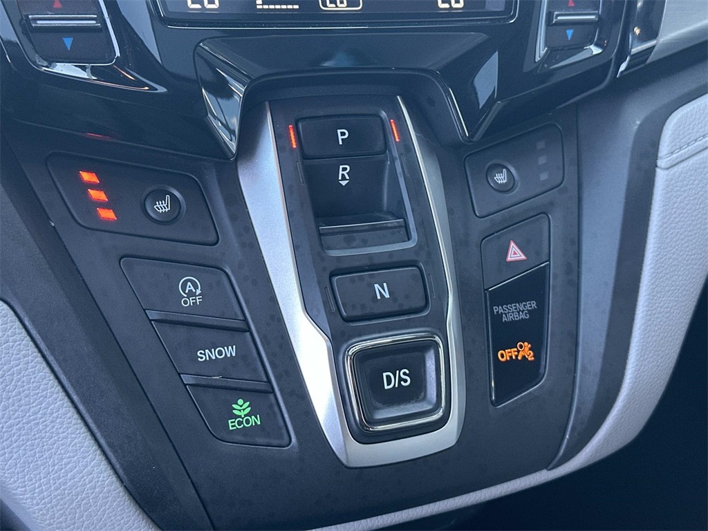 2020 Honda Odyssey Touring photo 20