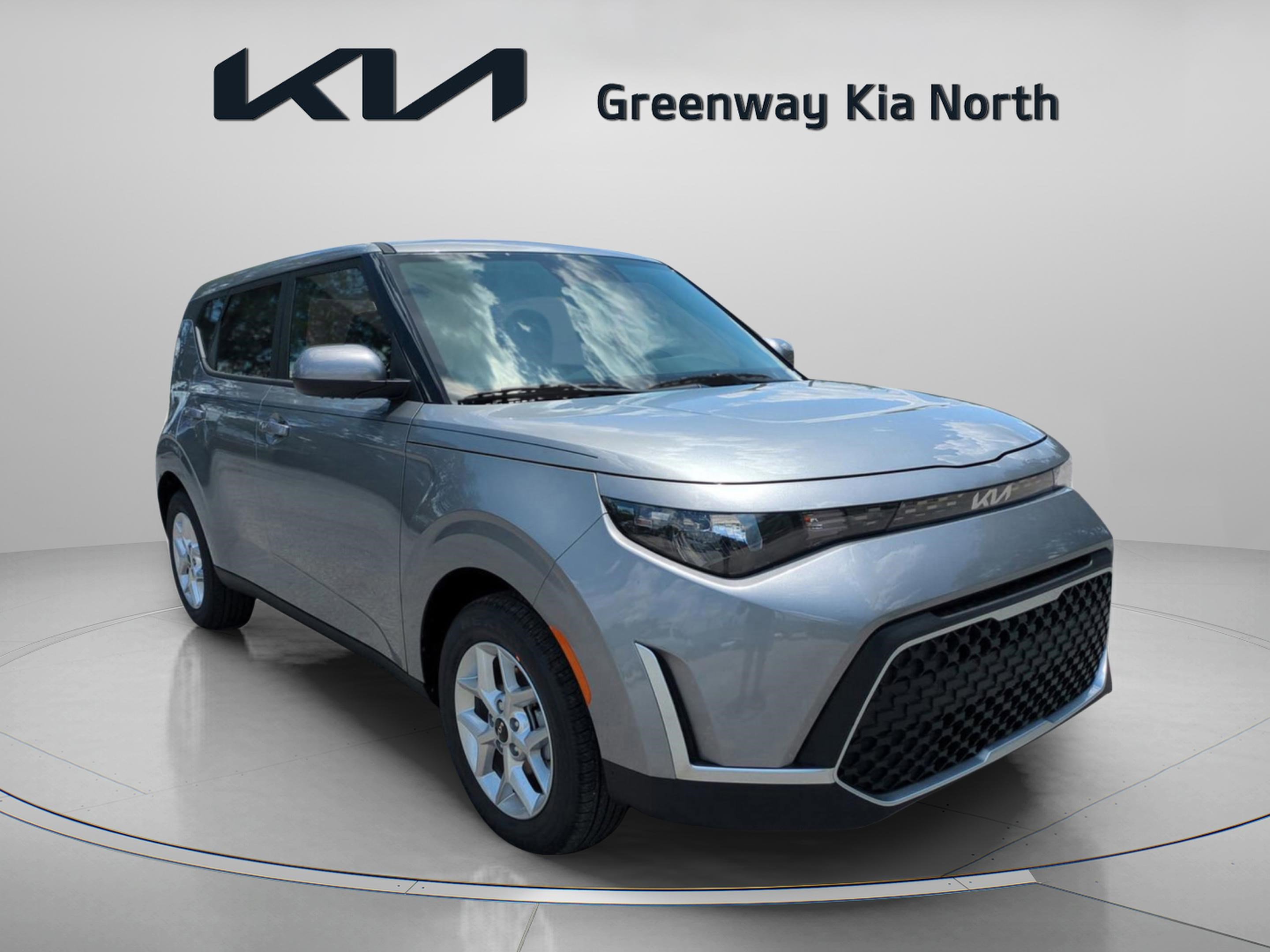 2025 Kia Soul LX photo 2