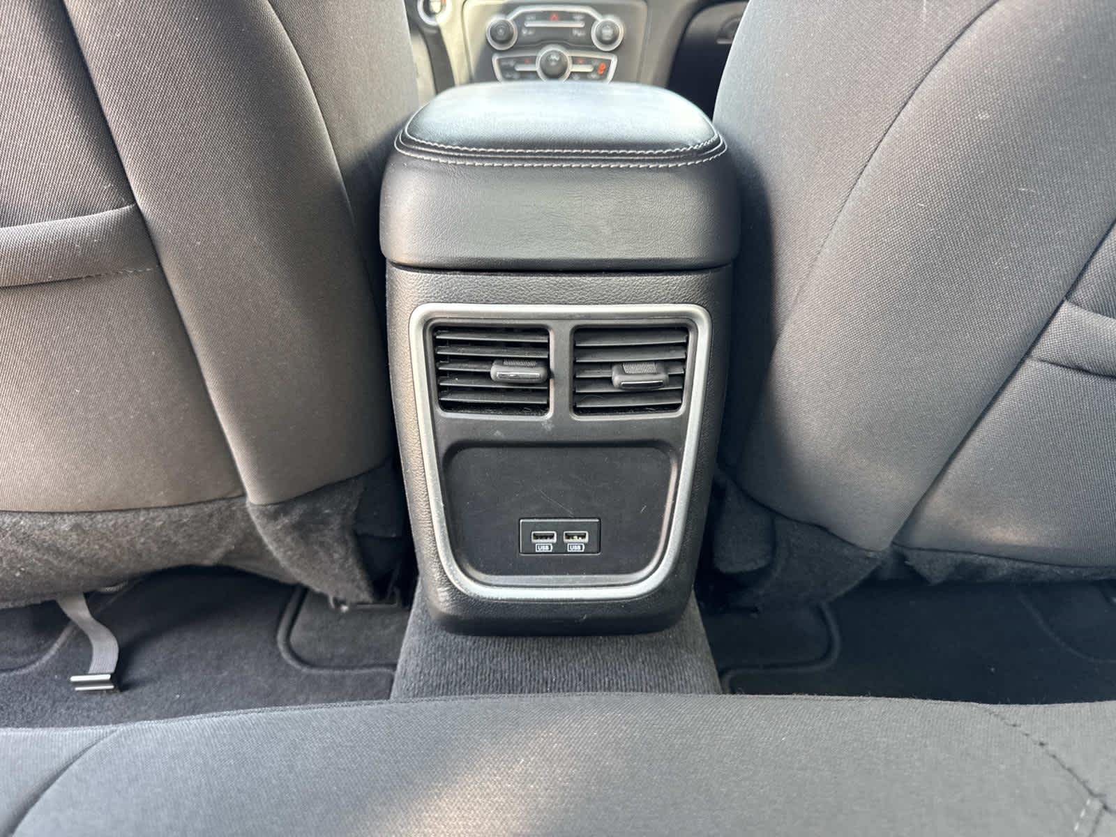 2023 Dodge Charger SXT photo 30
