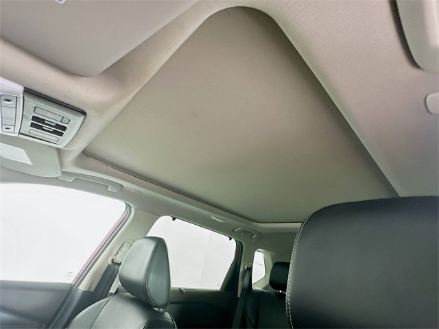 2023 Nissan Rogue SL photo 17