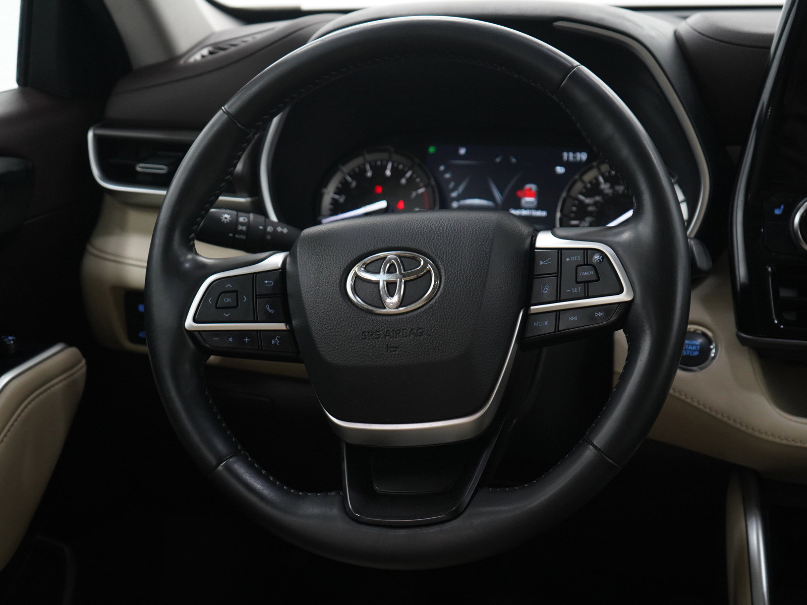 2022 Toyota Highlander XLE photo 16
