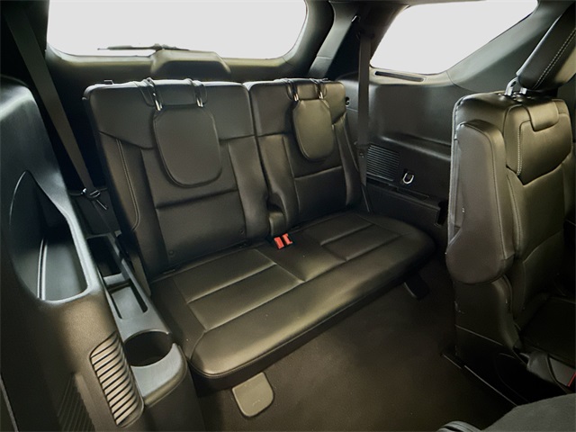 2023 Ford Explorer ST photo 28