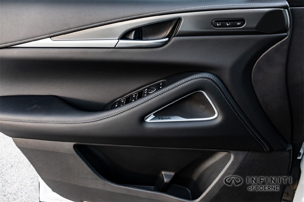 2026 Infiniti QX60 Luxe photo 18