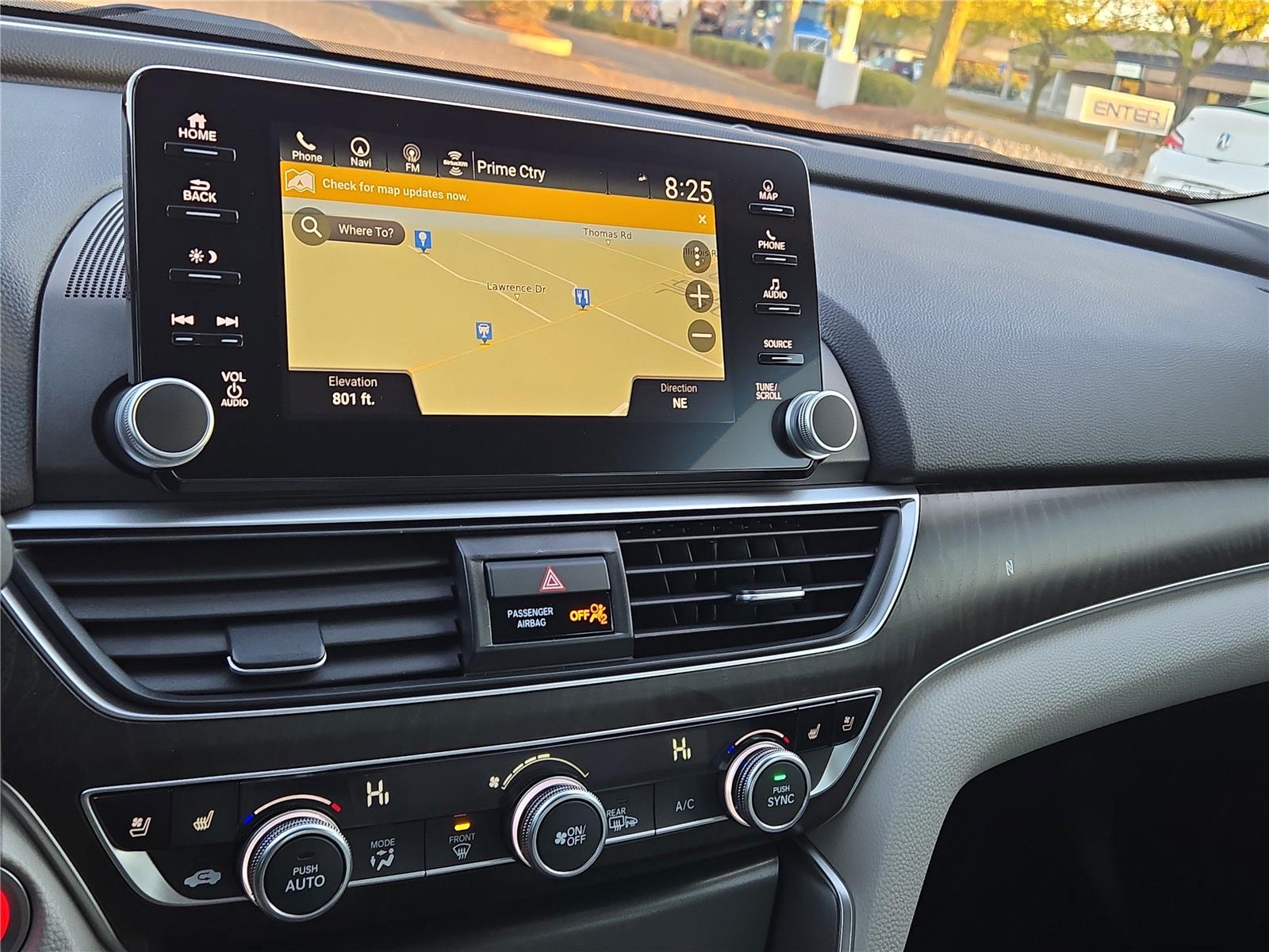 2019 Honda Accord Touring 2.0T photo 4