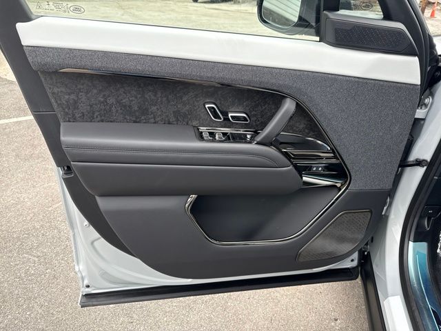 2025 Land Rover Range Rover Sport Autobiography photo 2