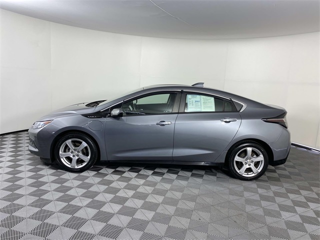 2018 Chevrolet Volt LT photo 4