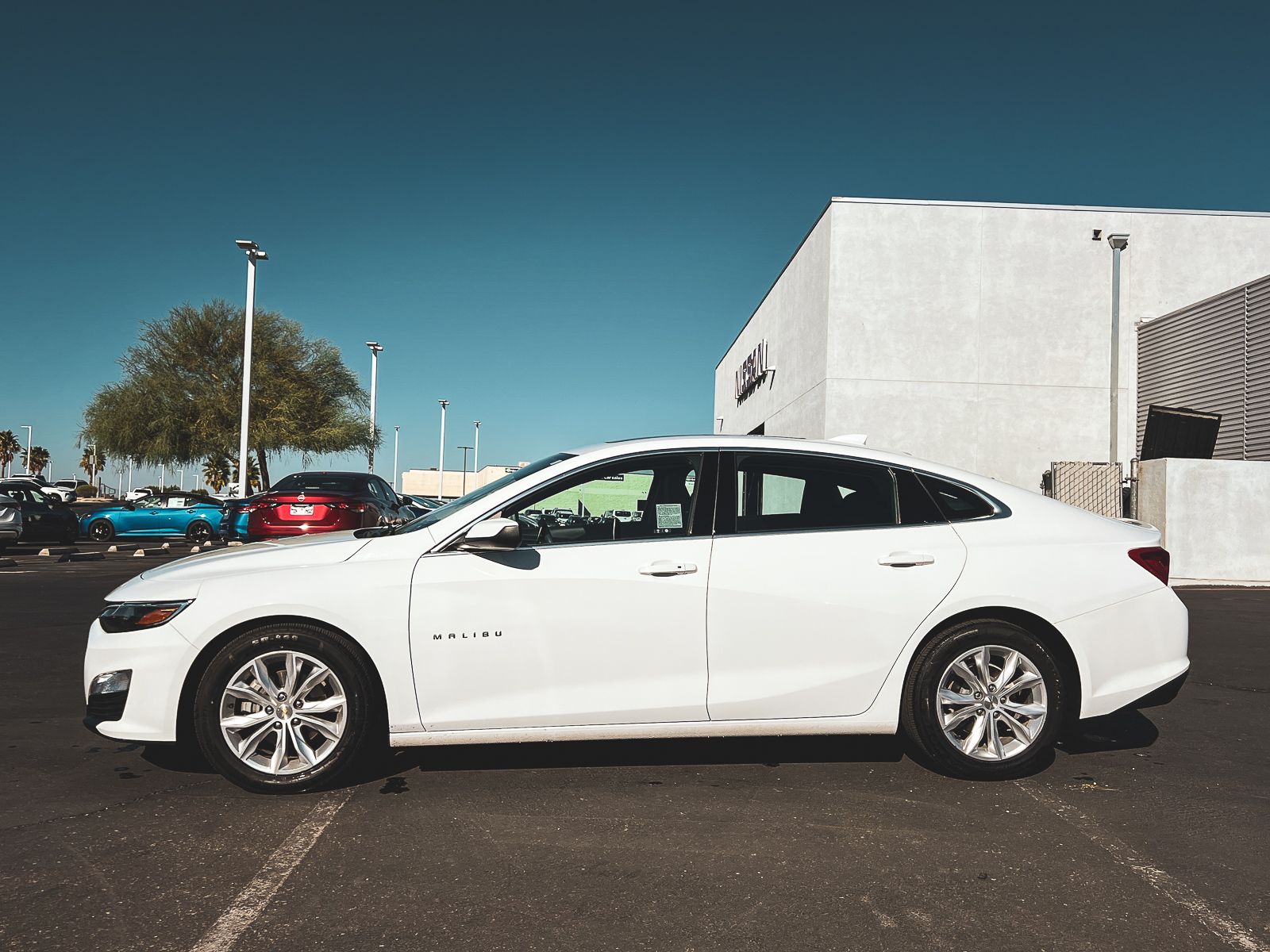 2023 Chevrolet Malibu 1LT photo 3