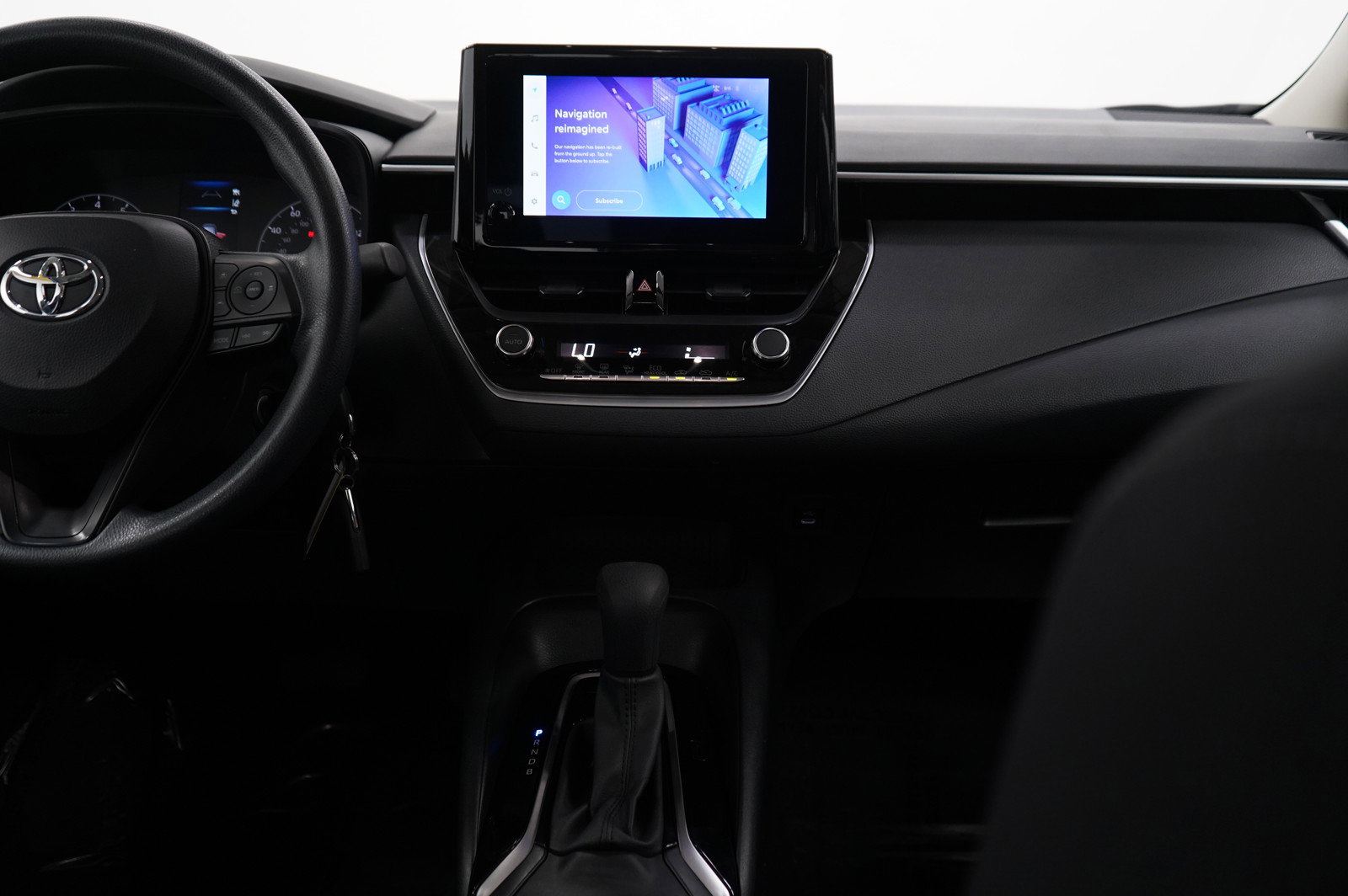 2024 Toyota Corolla LE photo 13