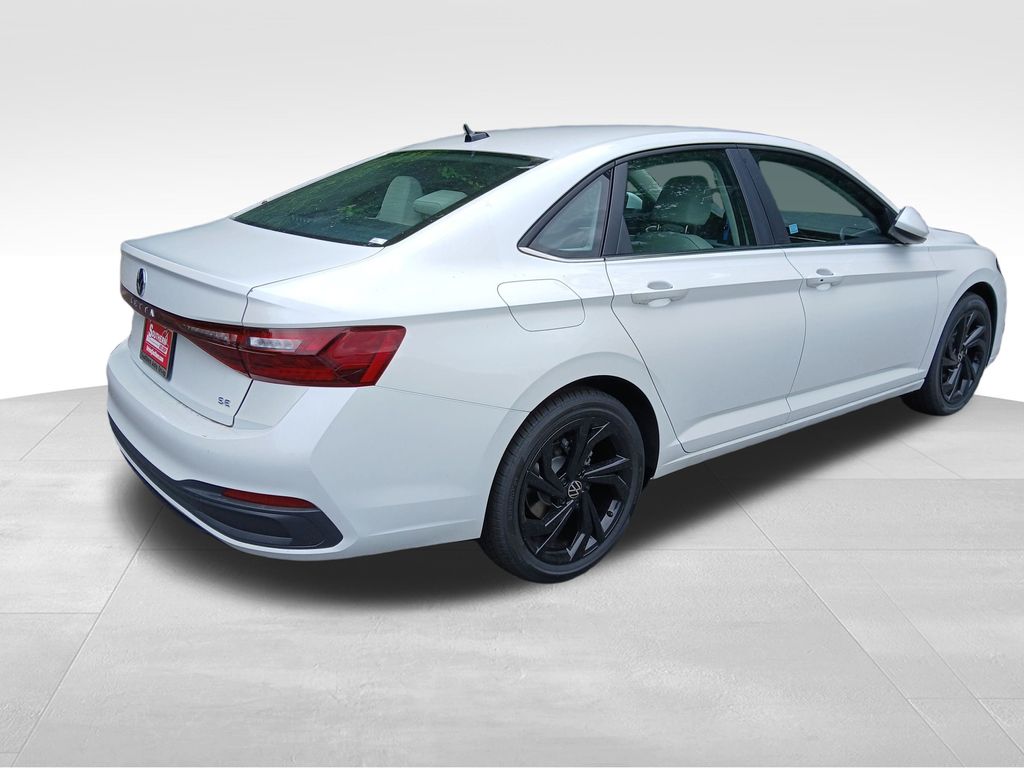 2025 Volkswagen Jetta 1.5T SE photo 4