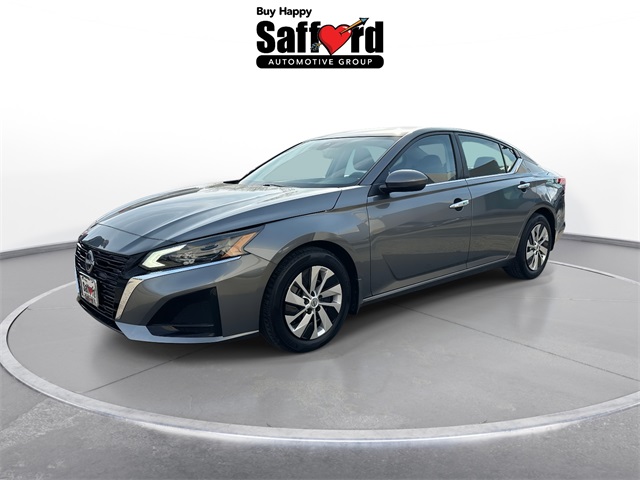 2023 Nissan Altima S's photo