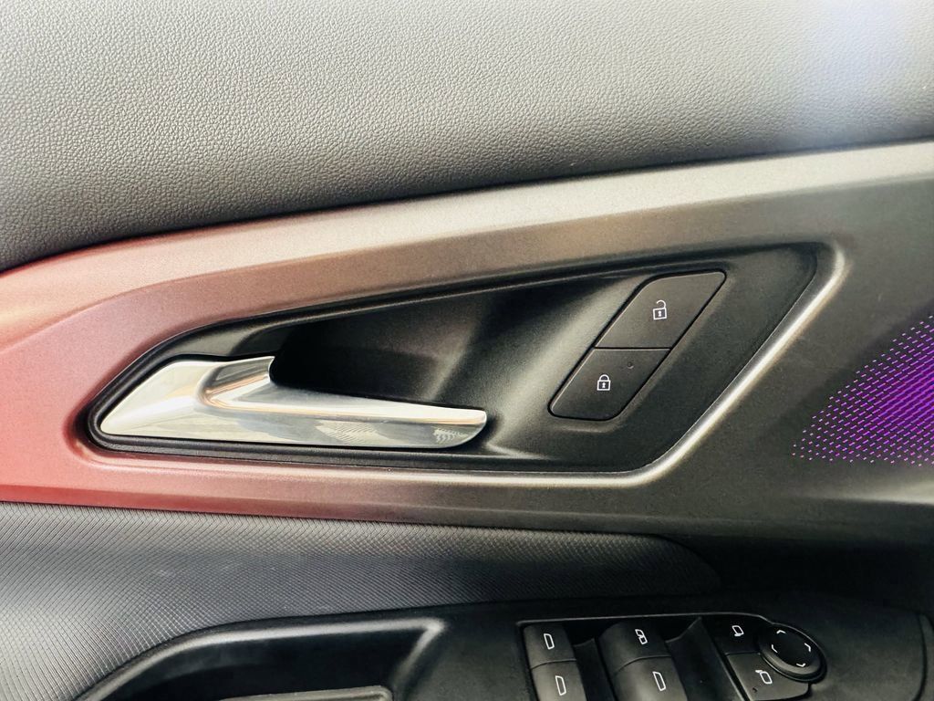 2024 Chevrolet Equinox EV 2RS photo 4