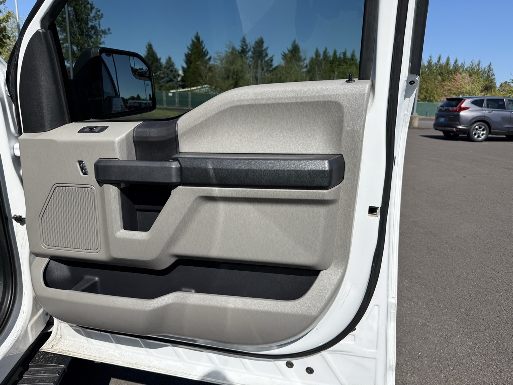 2020 Ford F-150 XL photo 22