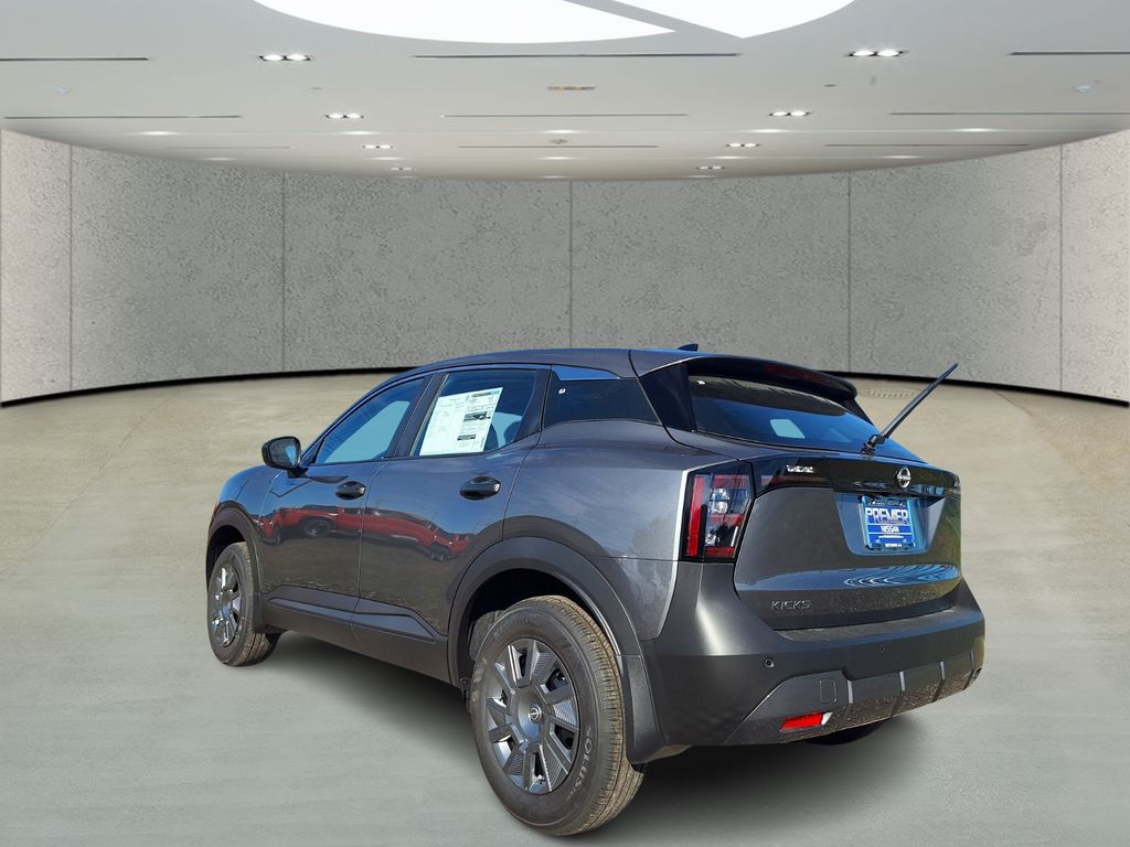 2026 Nissan Kicks S photo 3