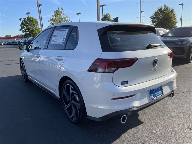 2025 Volkswagen Golf GTI SE photo 4