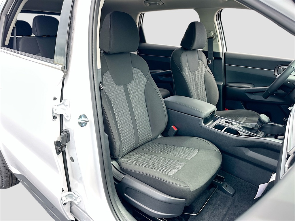 2026 Kia Sorento LX photo 23