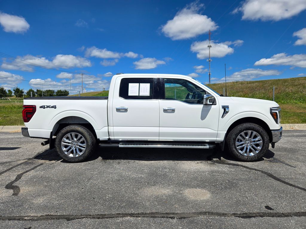 2024 Ford F-150 Lariat photo 2