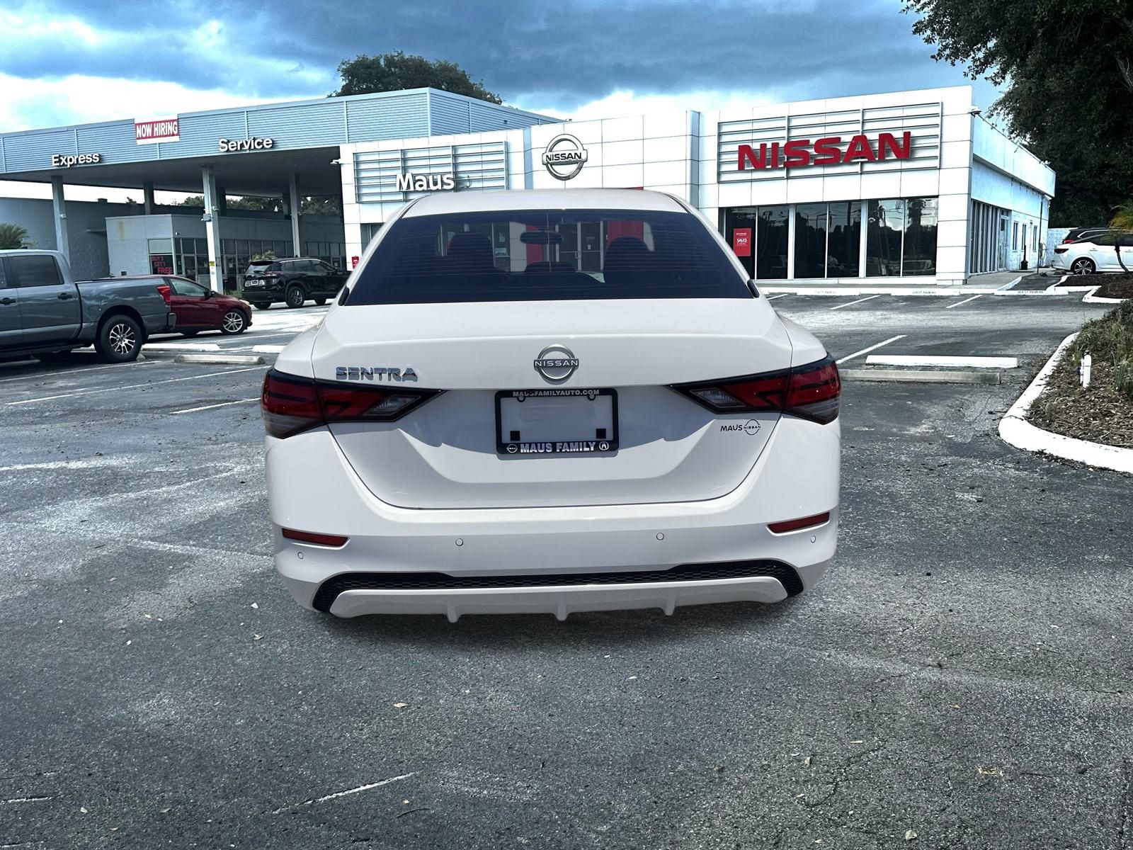2025 Nissan Sentra S photo 4