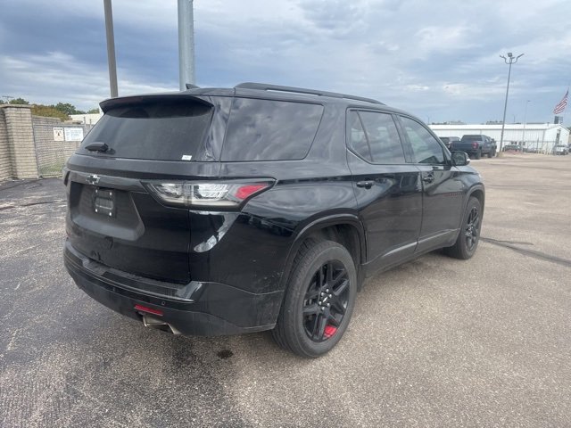 2021 Chevrolet Traverse Premier photo 4