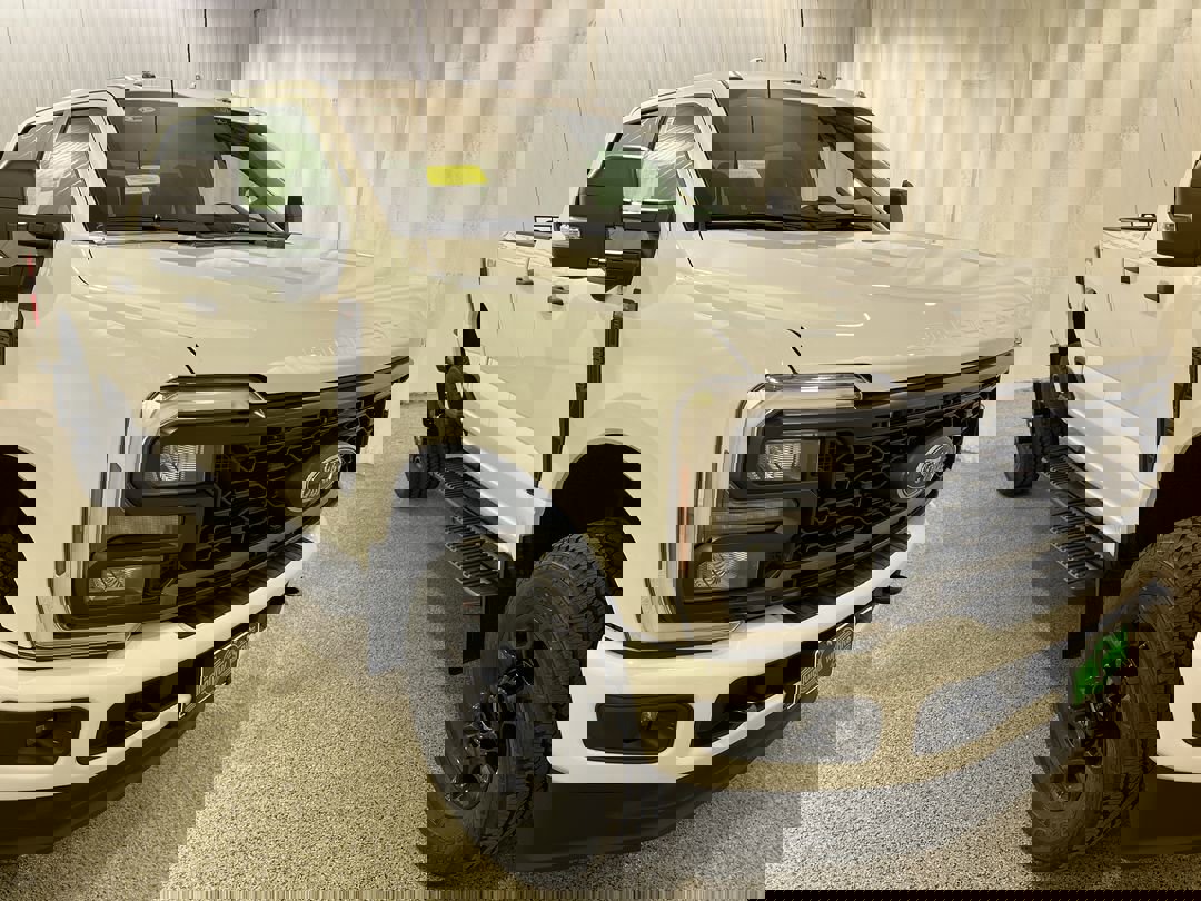 New 2025 OXFORD WHITE Ford XL image 1