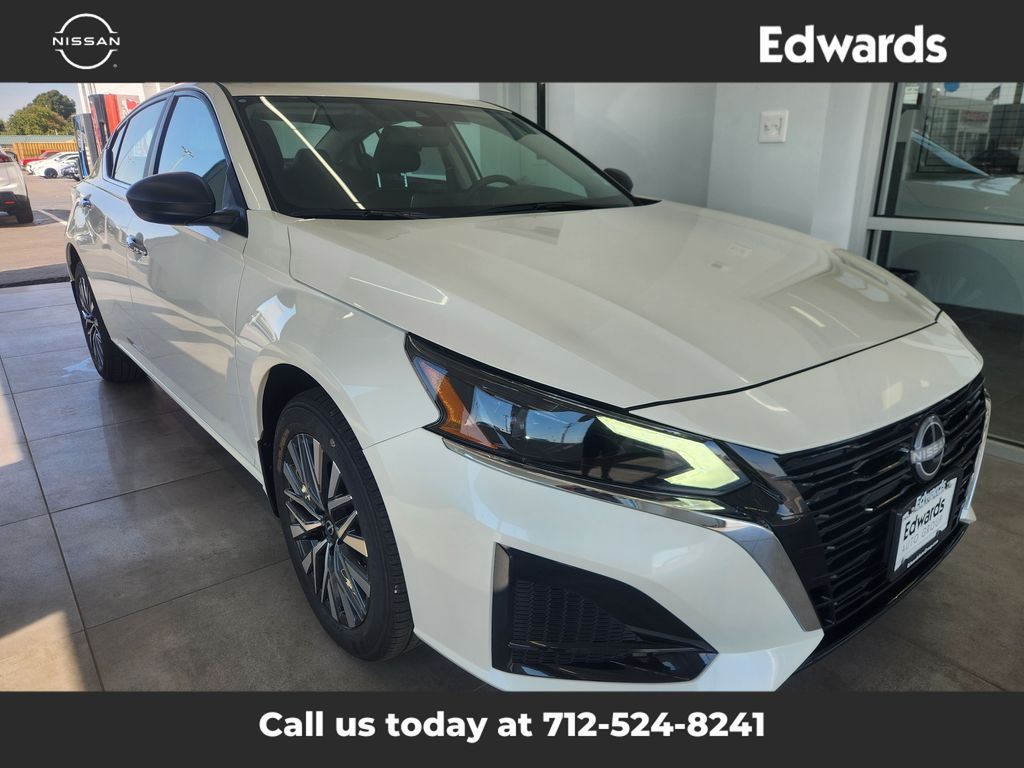 2025 Nissan Altima SV Special Edition photo 2