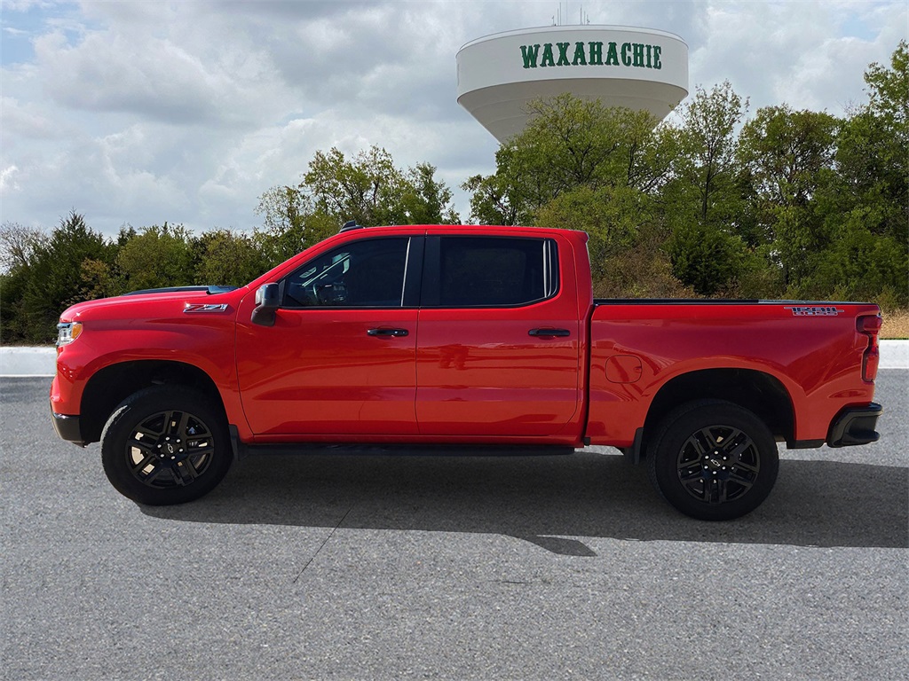 2024 Chevrolet Silverado 1500 LT Trail Boss photo 3