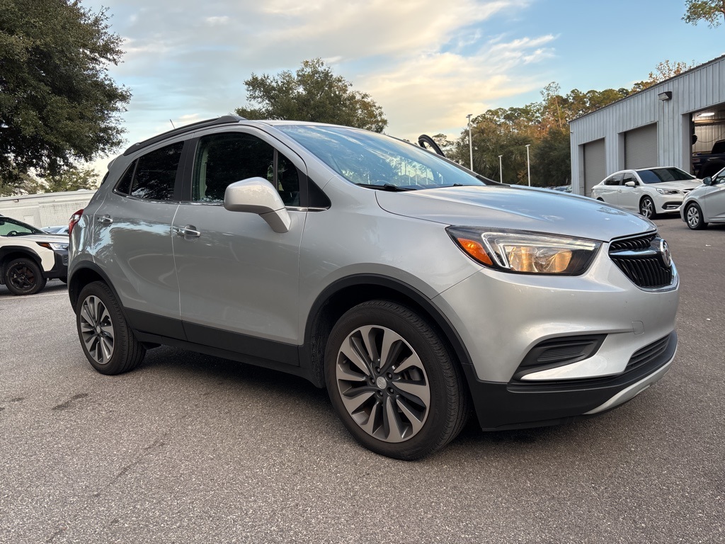 2022 Buick Encore Preferred's photo
