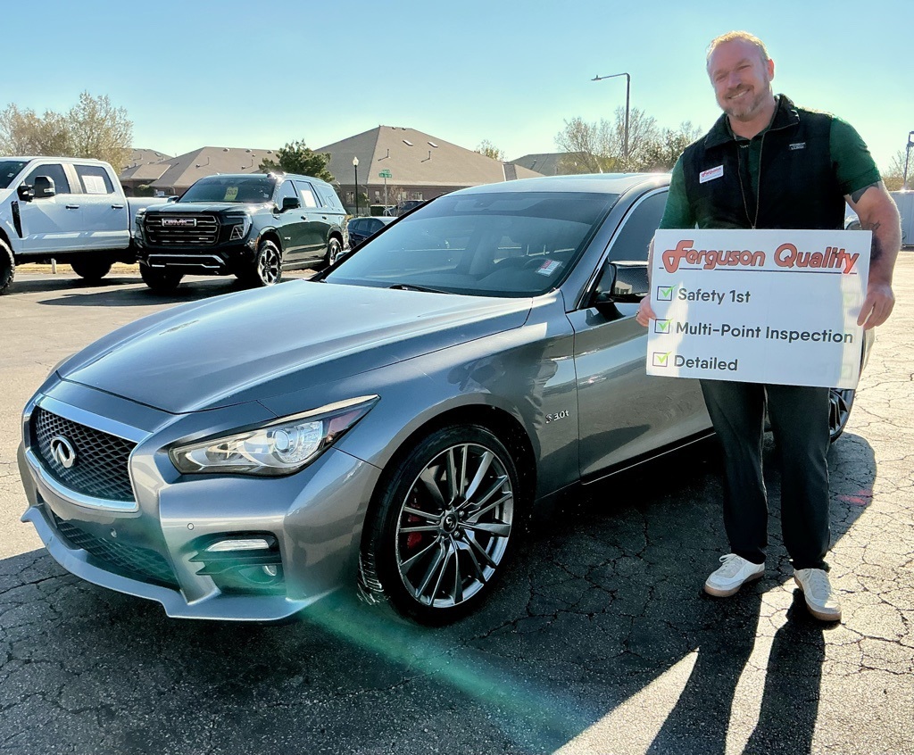 2017 INFINITI Q50 Red Sport's photo