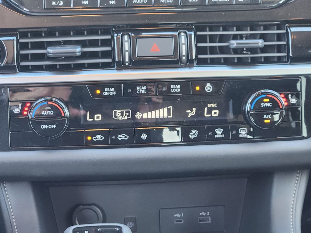 2025 Nissan Pathfinder SL photo 19