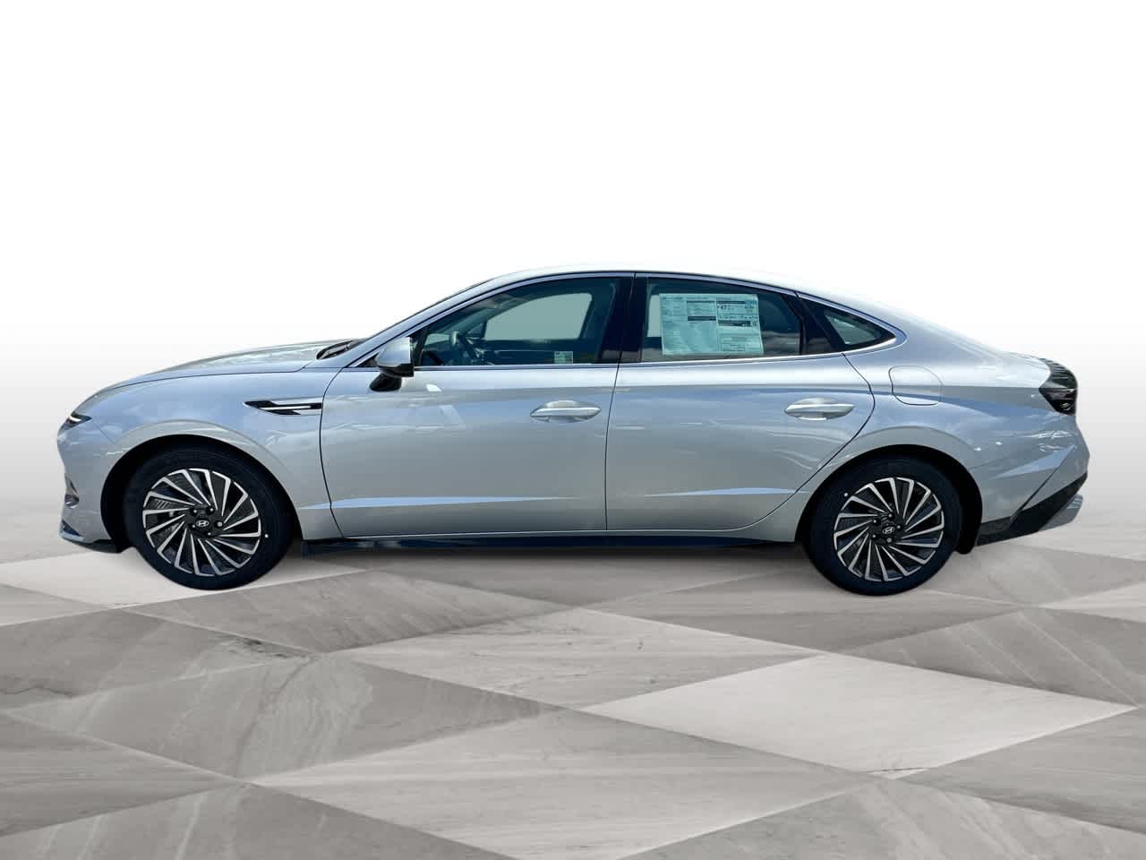 2025 Hyundai Sonata Hybrid SEL photo 5
