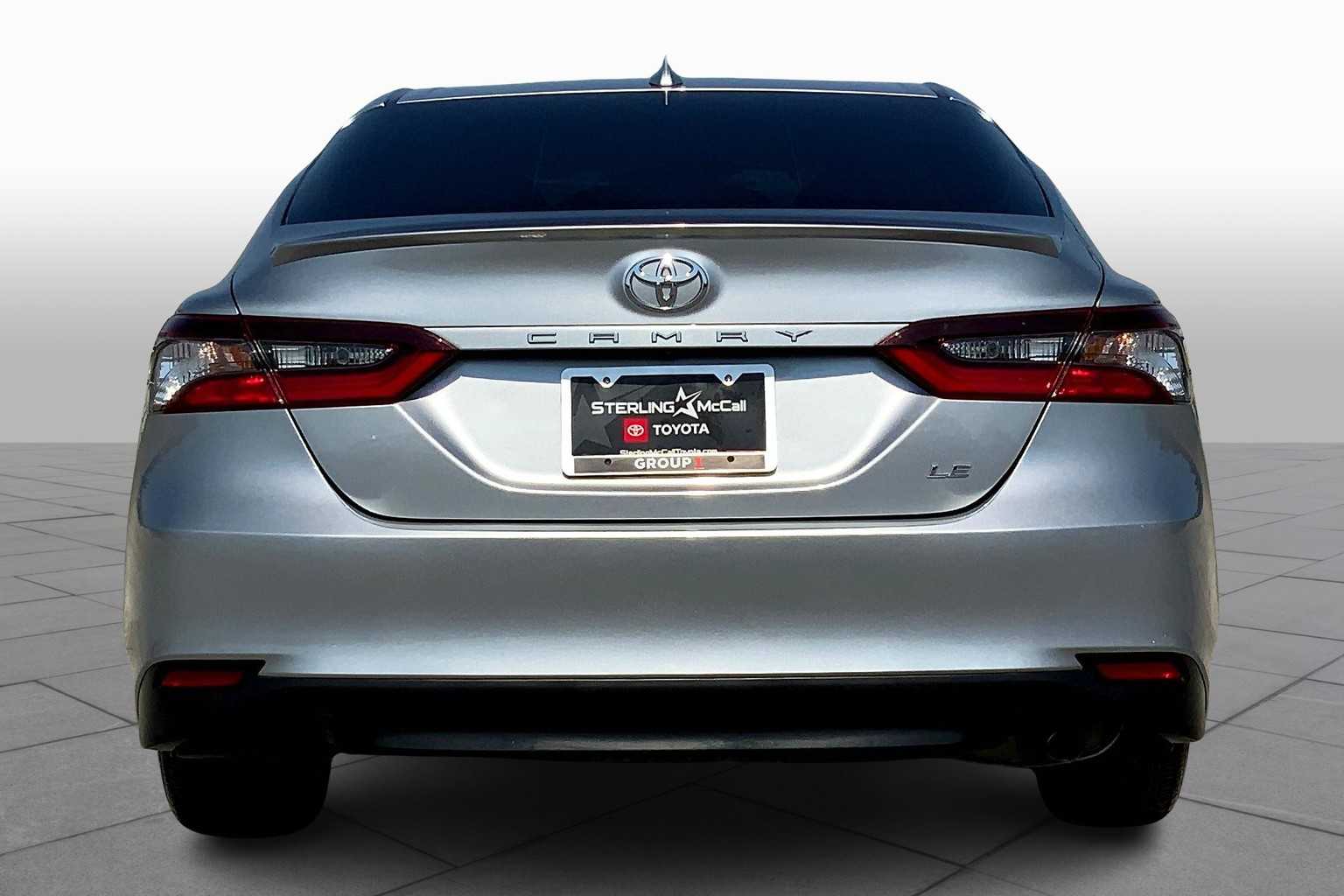 2022 Toyota Camry LE photo 4
