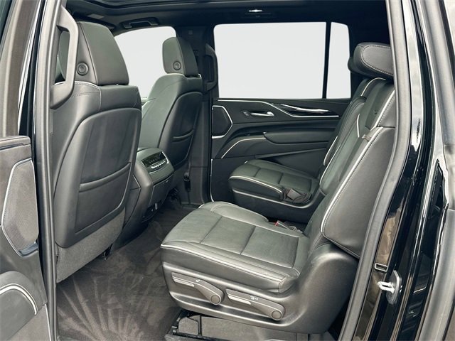 2023 Cadillac Escalade ESV Sport photo 3