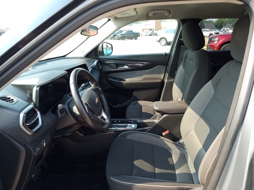 2024 Chevrolet Trailblazer LT photo 13