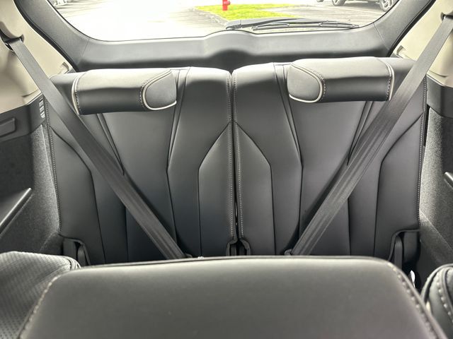 2026 Acura MDX SH-AWD Advance photo 27
