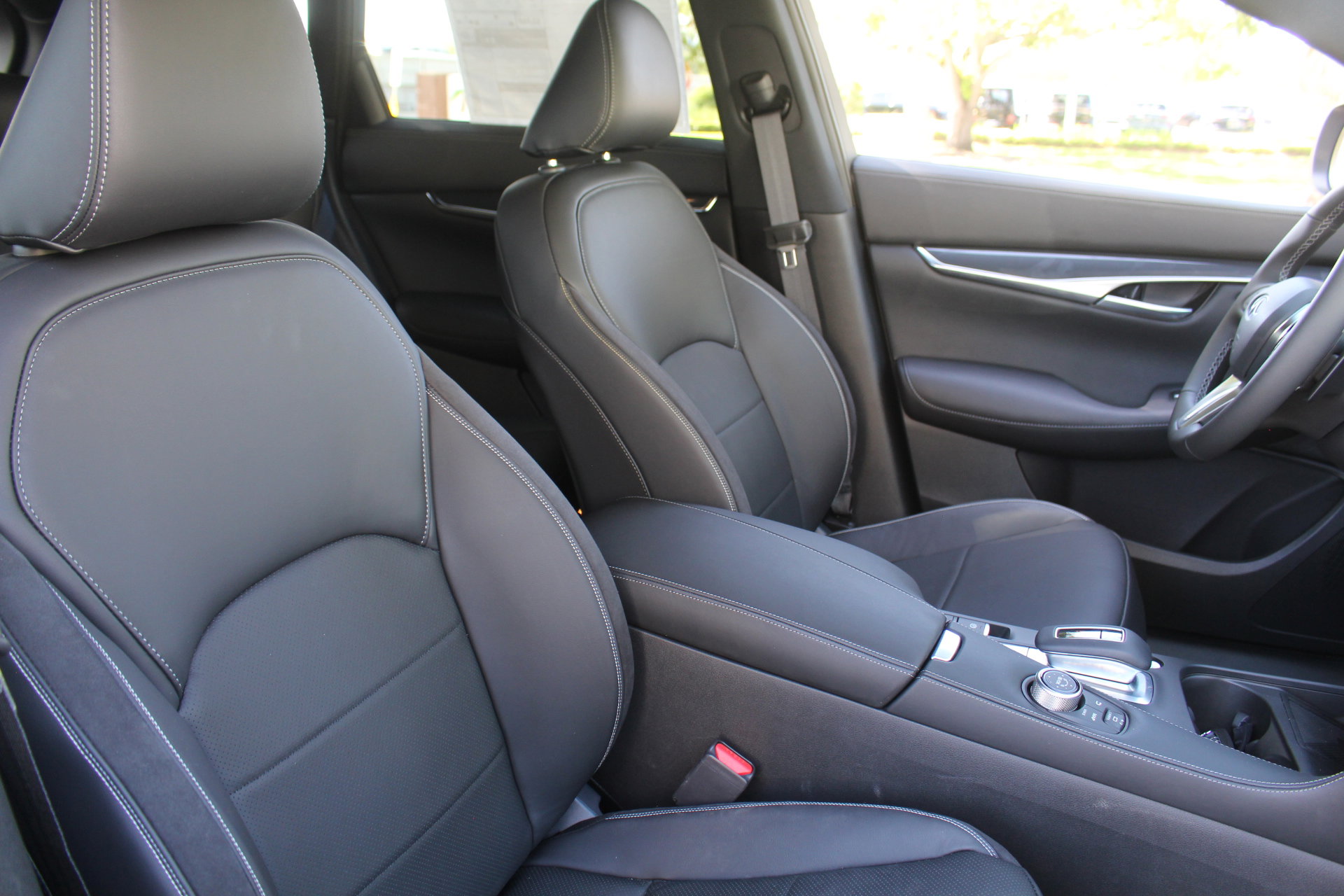 2025 Infiniti QX50 SPORT photo 18