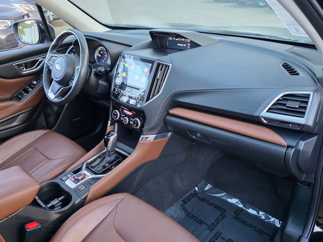 2020 Subaru Forester Touring photo 2