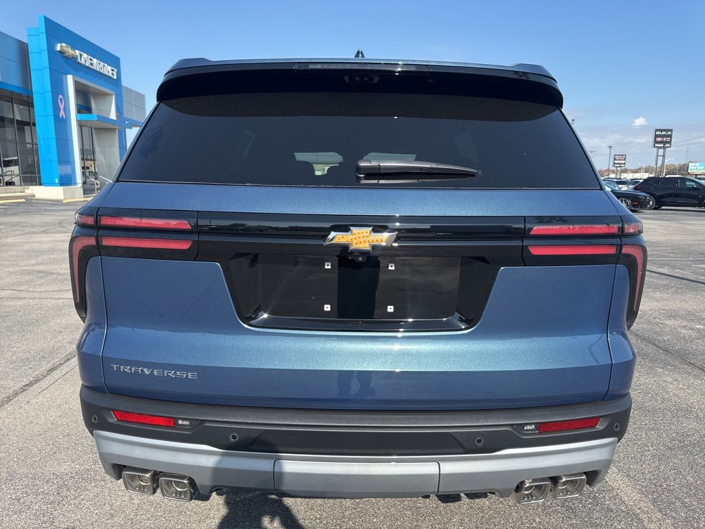 2026 Chevrolet Traverse photo 4