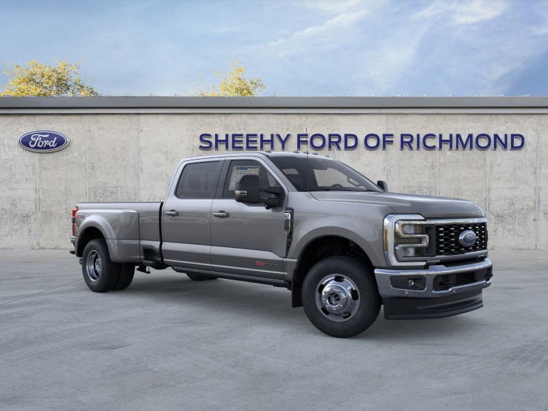 2025 Ford F-350 Super Duty Lariat's photo