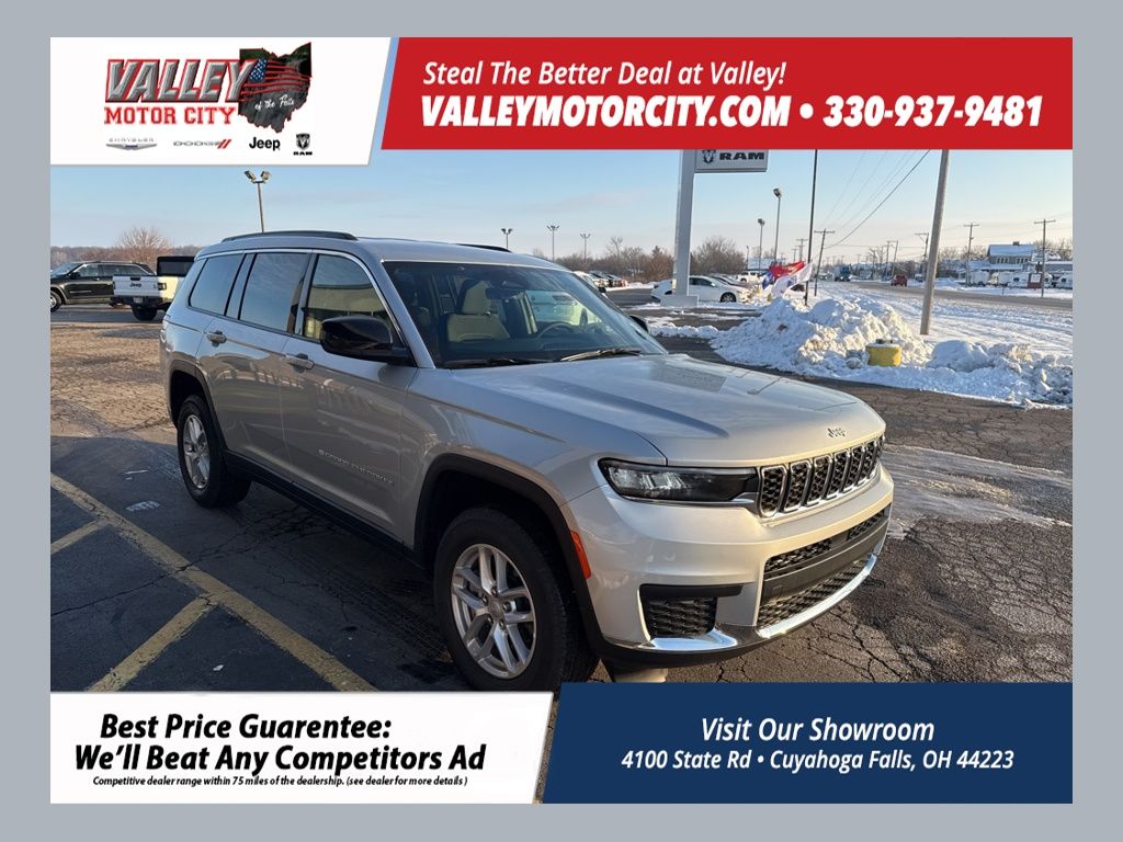 2025 Jeep Grand Cherokee L Laredo's photo