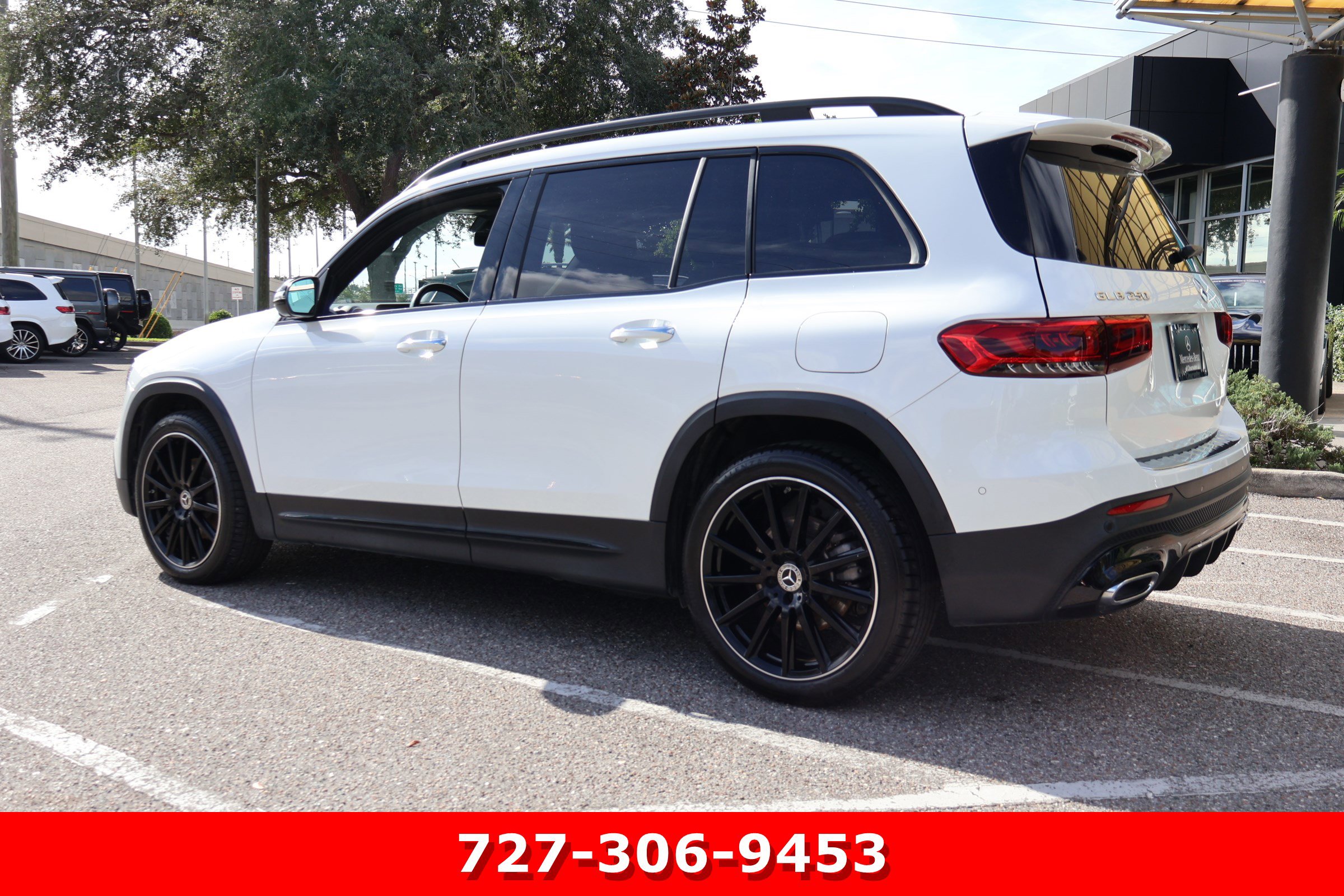 2023 Mercedes Benz GLB 250 photo 2