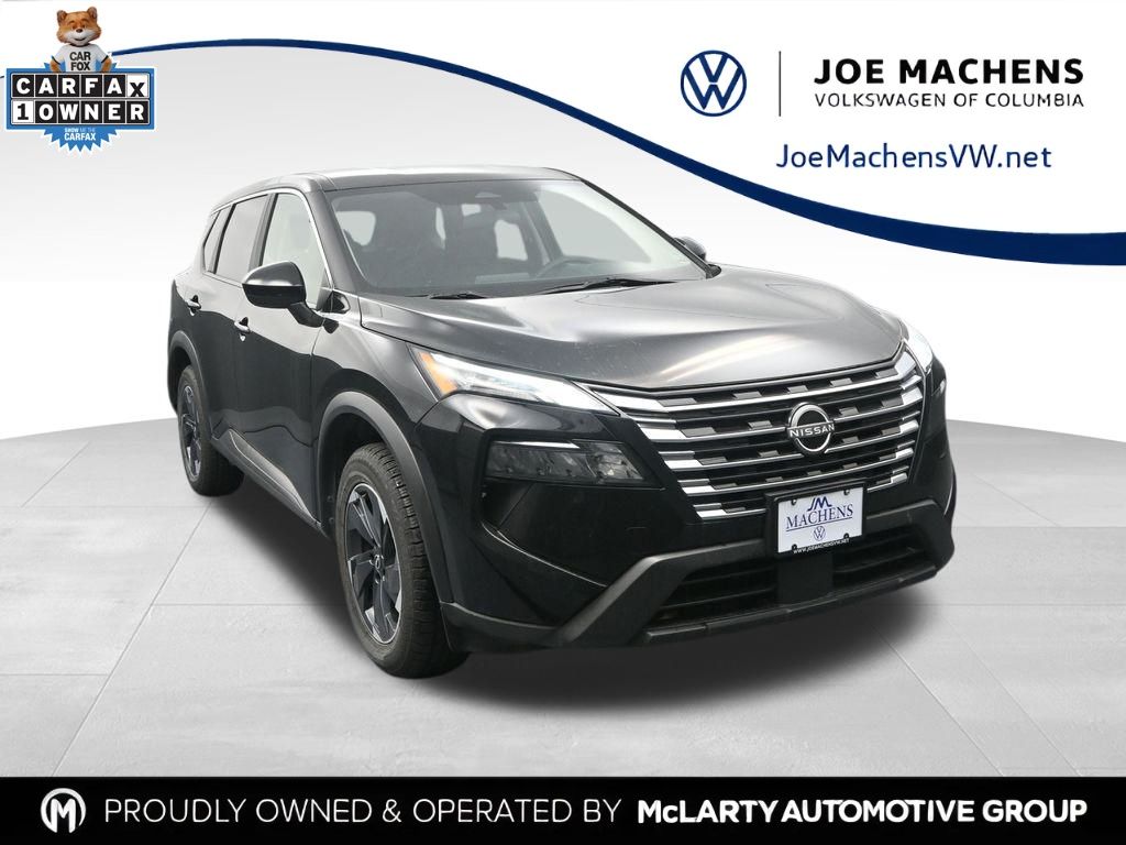 2024 Nissan Rogue SV's photo