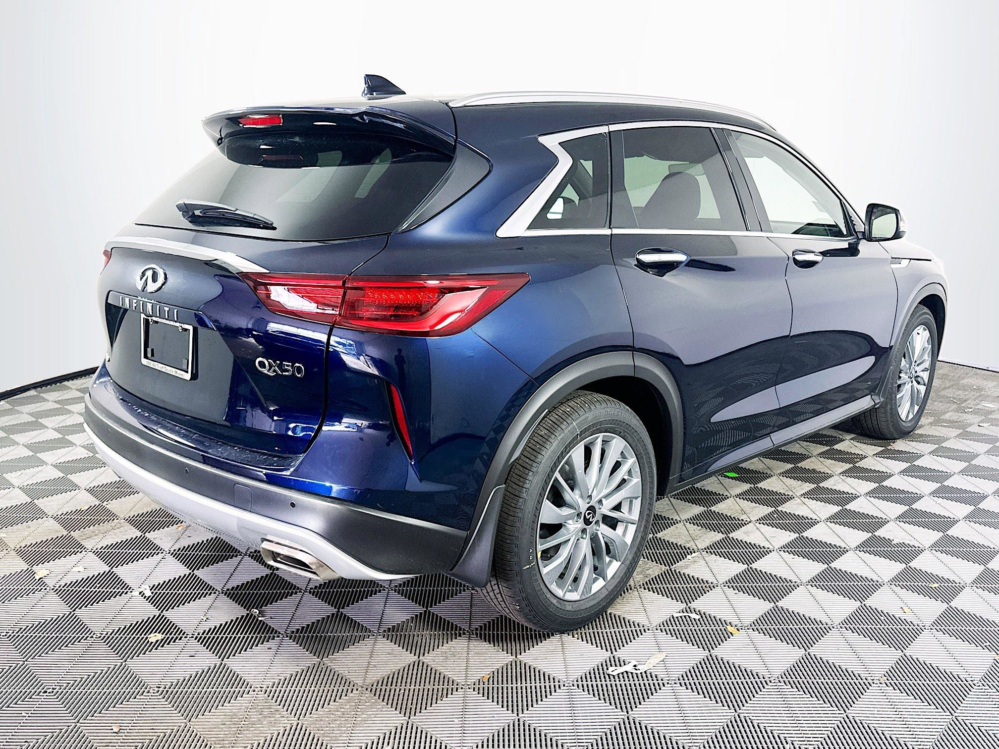 2025 Infiniti QX50 Luxe AWD photo 6