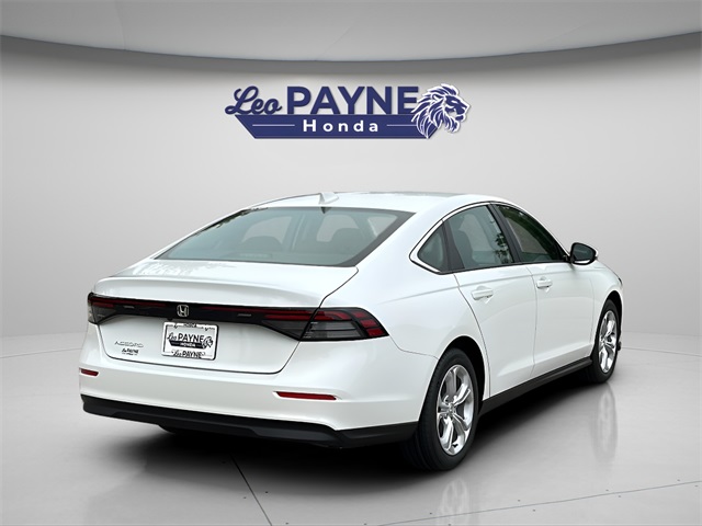 2025 Honda Accord LX photo 4