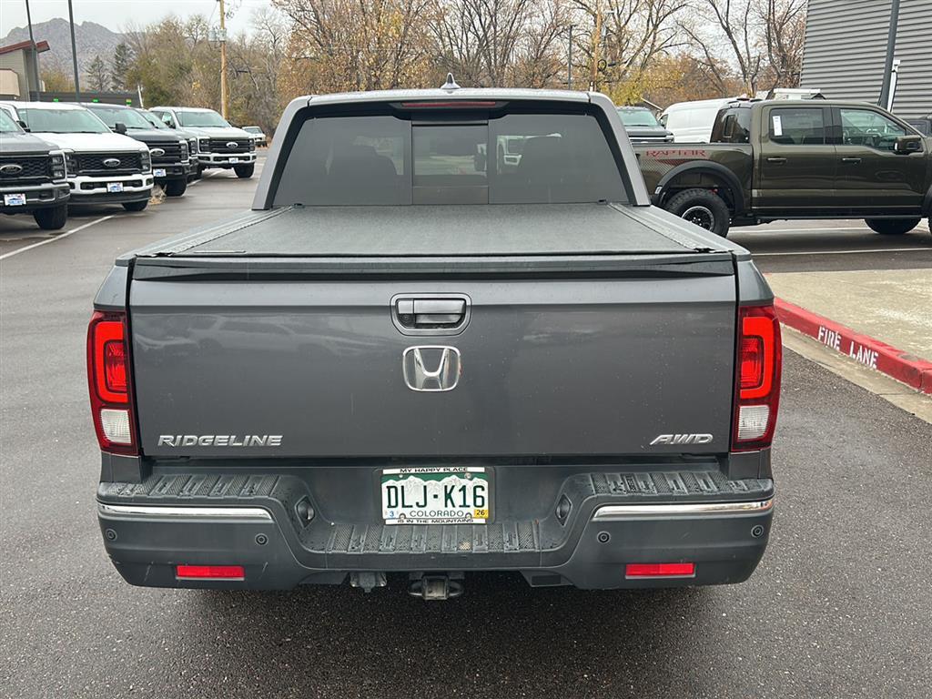 2017 Honda Ridgeline RTL-E photo 4