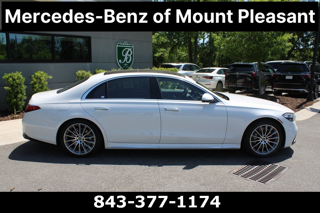 2024 Mercedes Benz S 580e 4MATIC photo 3