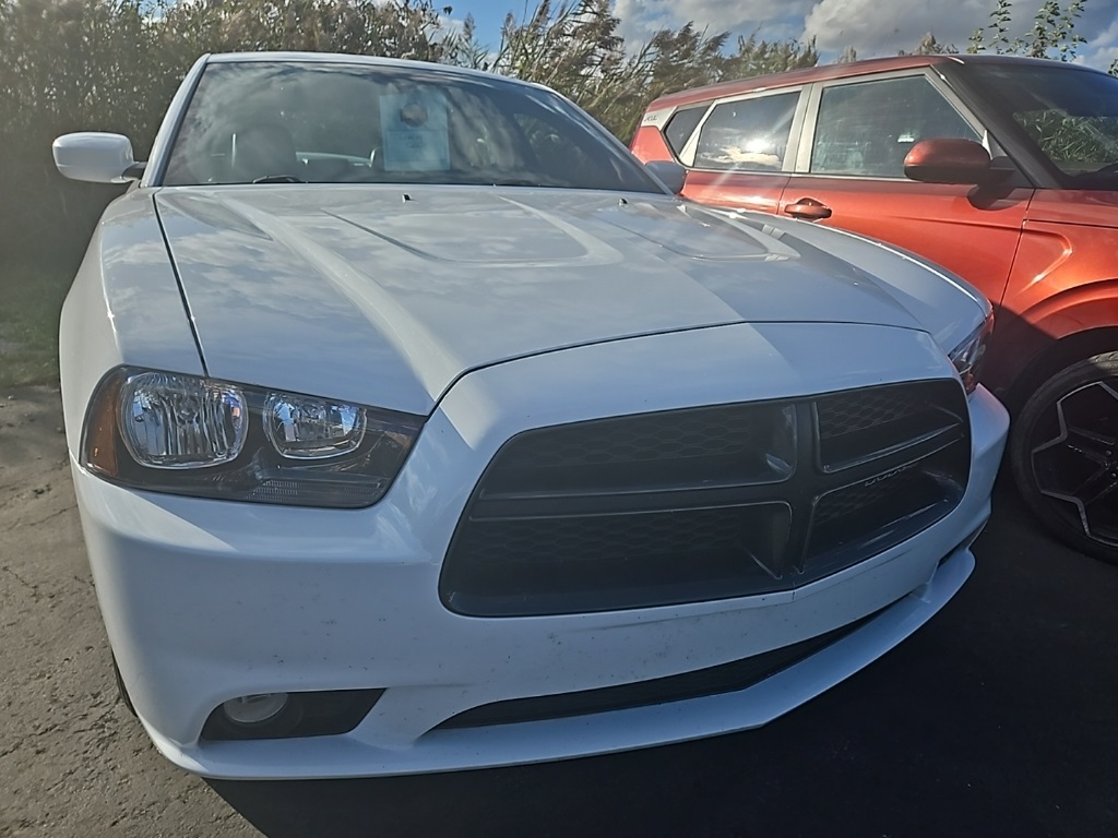 2014 Dodge Charger SXT photo 3